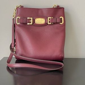 MICHAEL KORS BURGUNDY CROSSBODY BAG
